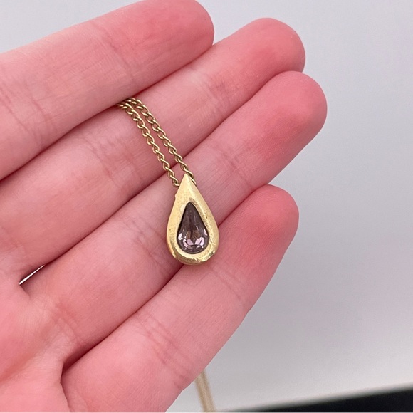 Vintage AVON Faux Amethyst February Birthstone Preppy Dainty Teardrop Necklace - Picture 2 of 9